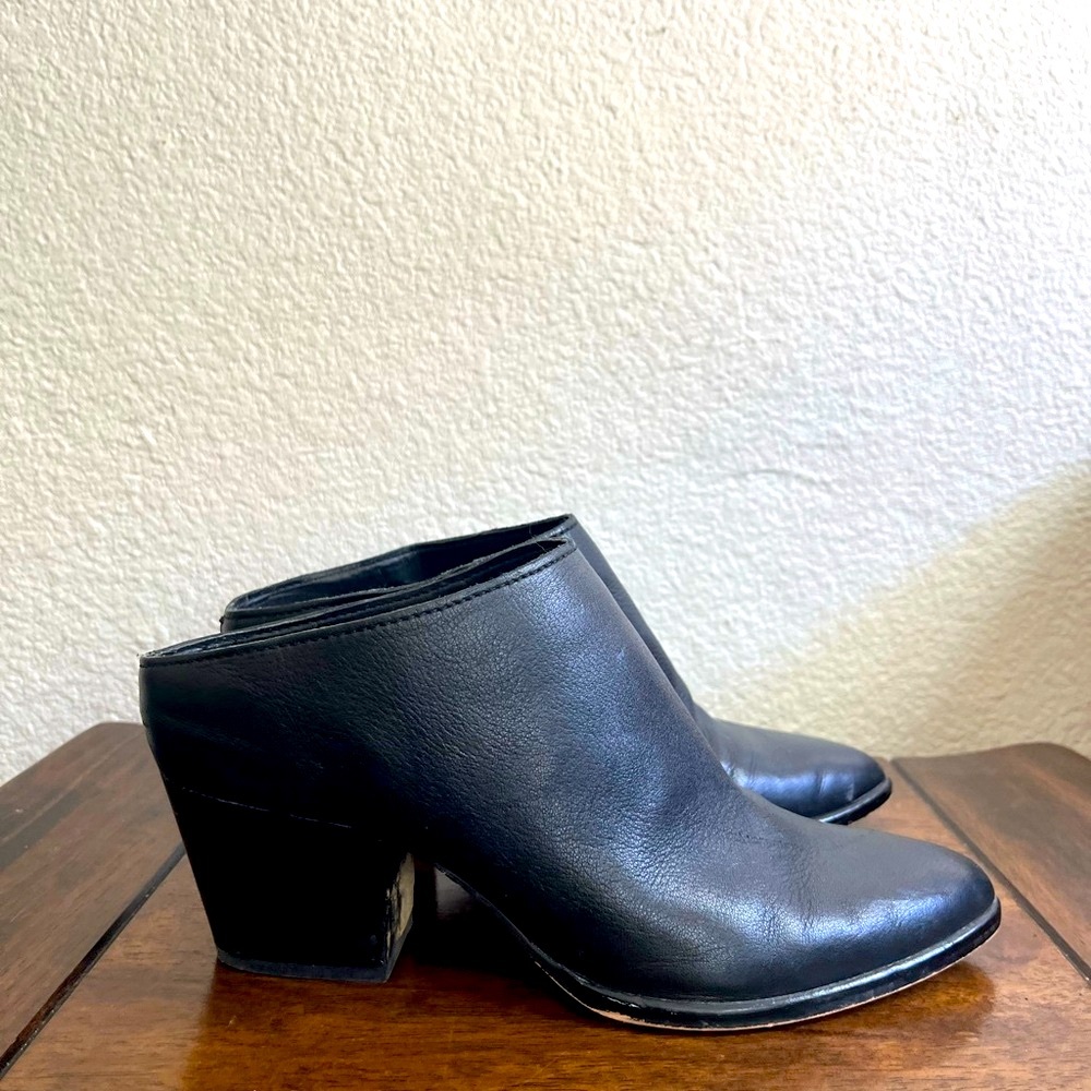 Dolce Vita Roya Black leather mules size 8.5
